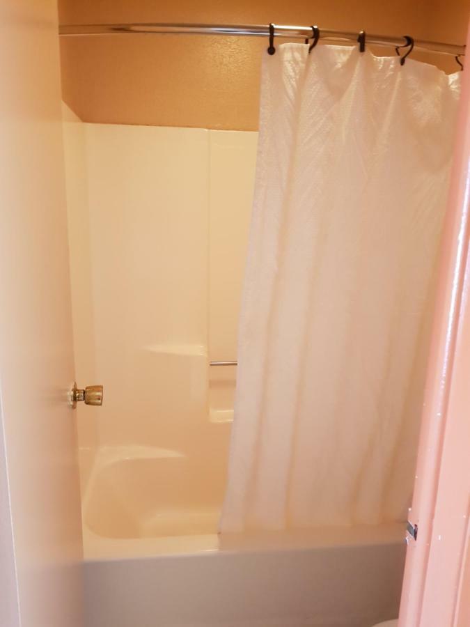 Budget Host Inn Eastland Esterno foto