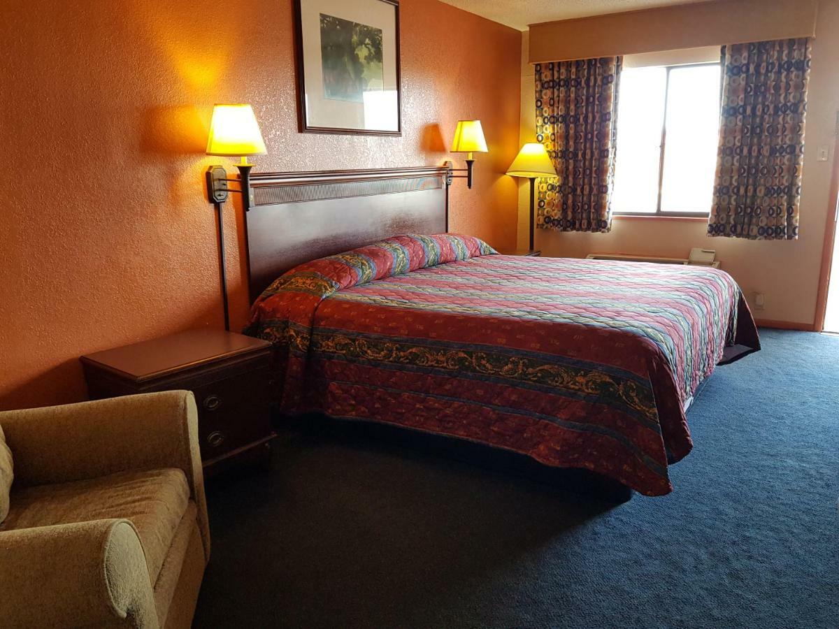 Budget Host Inn Eastland Esterno foto